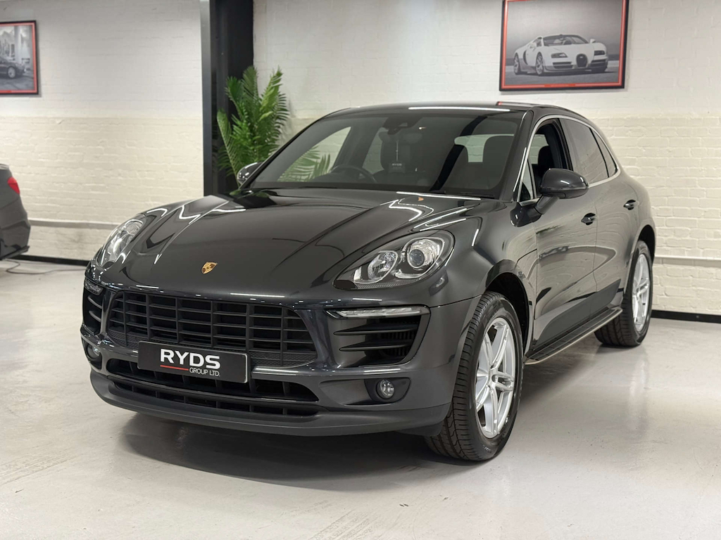 Porsche Macan Suv Grey #3