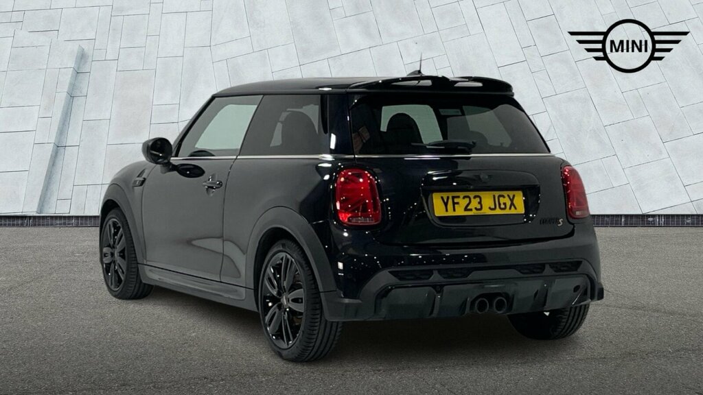 Mini Hatch 3-Door Hatch Cooper S Sport Black #2