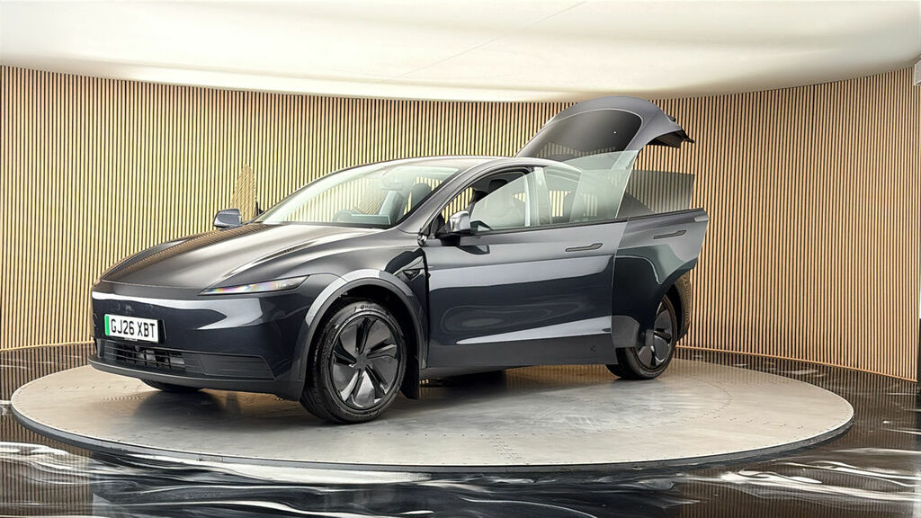Tesla Model Y Long Range Grey #22