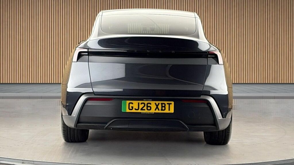 Tesla Model Y Long Range Grey #4