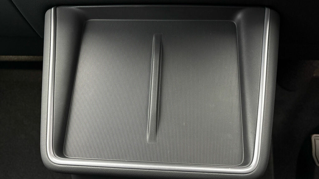 Tesla Model Y Long Range Grey #28