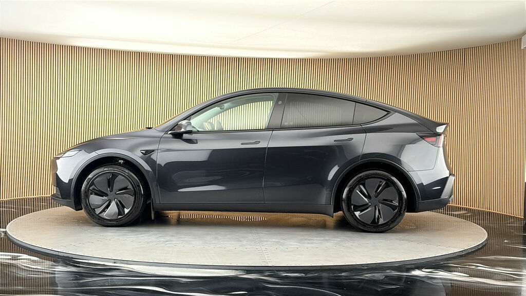 Tesla Model Y Long Range Grey #15
