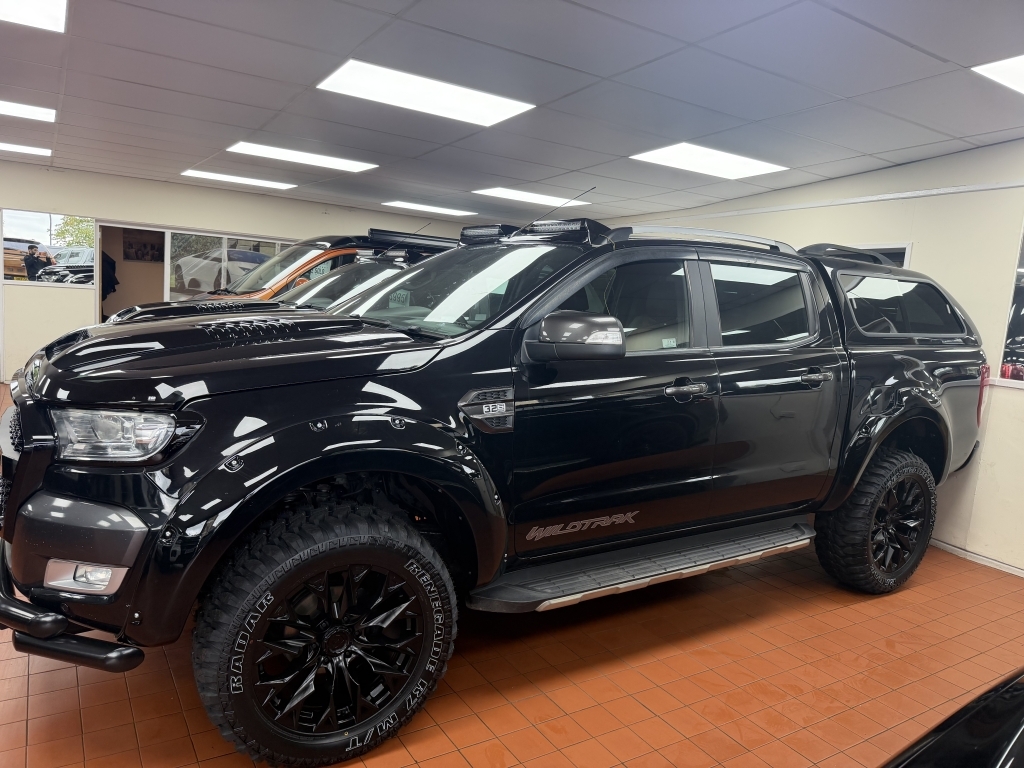 Ford Ranger 3.2 Wildtrak 4X4 Black #2