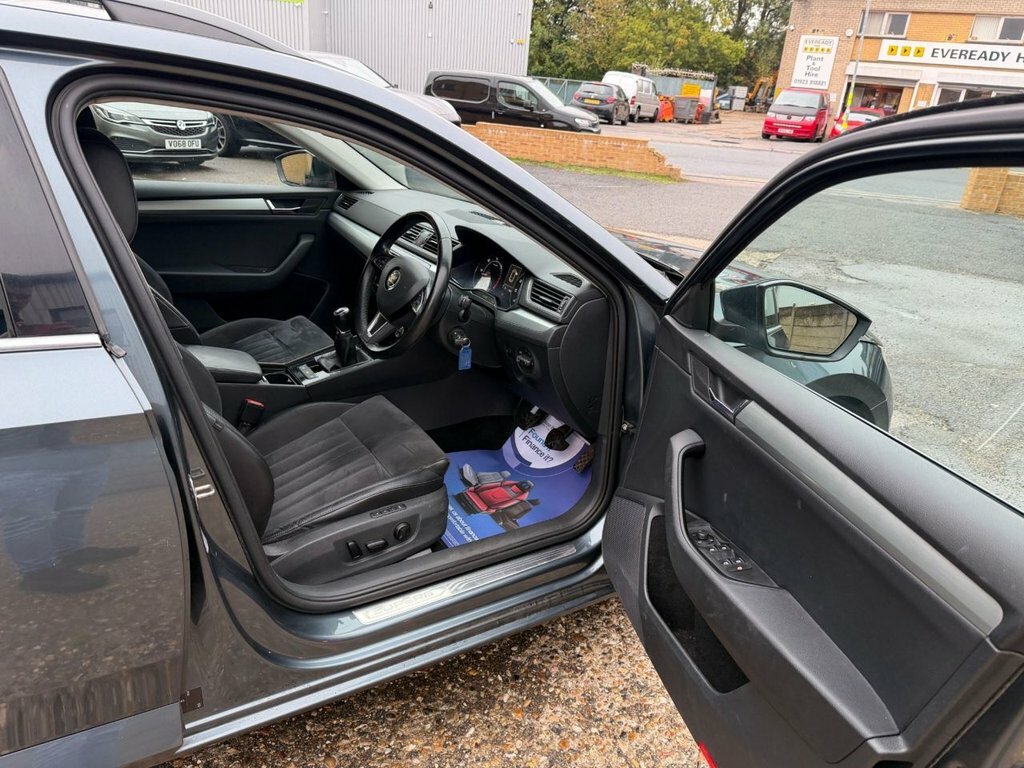 Skoda Superb 2.0 Tdi Se L Executive Grey #18