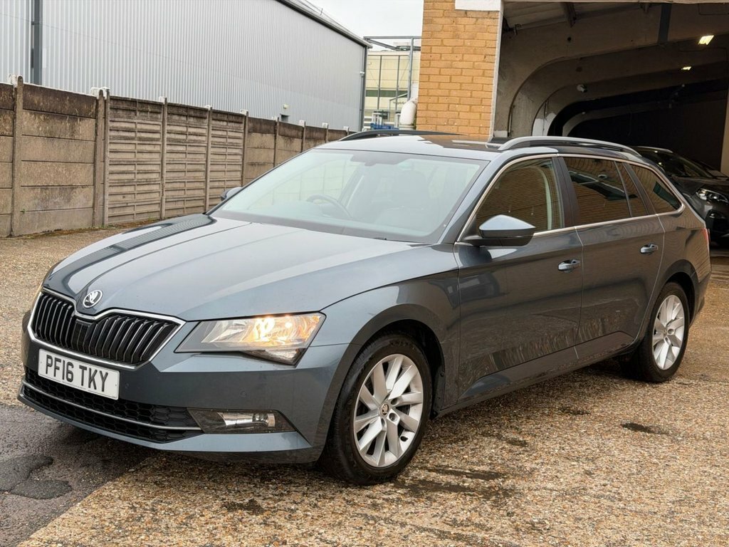 Skoda Superb 2L Se Business Grey #4