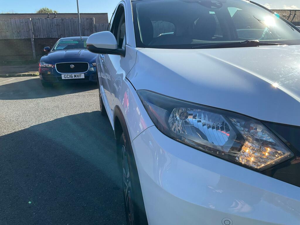 Honda Hr-V 1.5 I-vtec Se Suv Euro 6 Ss White #2