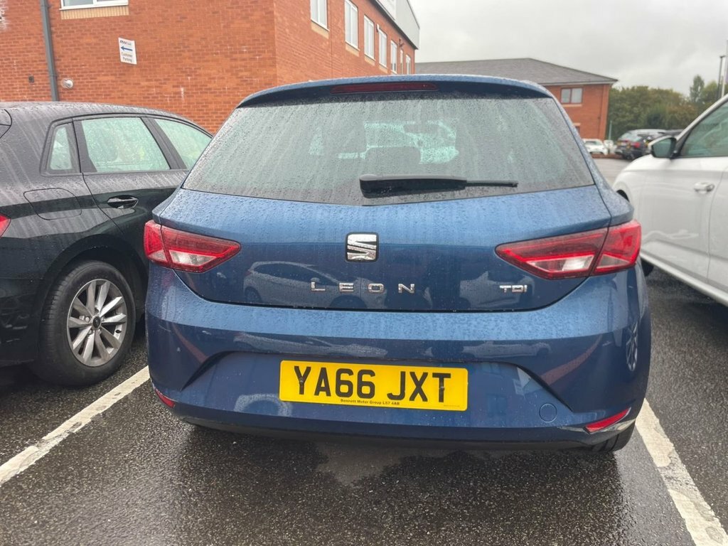 Seat Leon 1.4L Fr Technology Silver #9