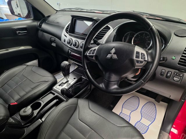 Mitsubishi L200 2.4L Dc 4Life White #22