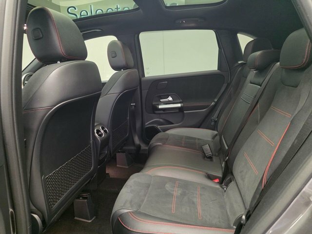 Mercedes-Benz B Class B180 Amg Line Premium White #40