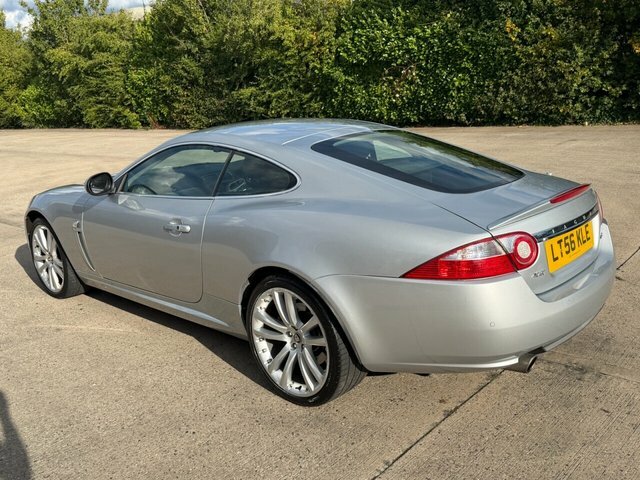 Jaguar XK V8 Coupe Silver #4