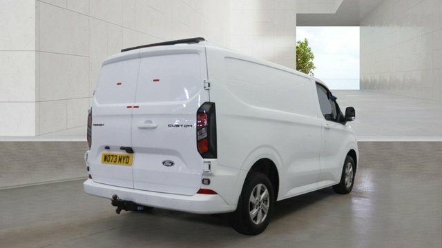 Ford Transit Custom 2.0 300 Ecoblue Limited Panel Van Manua White #4