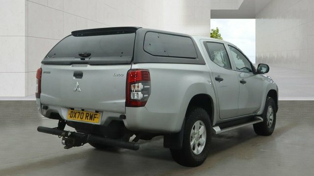 Mitsubishi L200 2.2 Di-d Dc 4Life Pickup Double Cab Man Silver #3