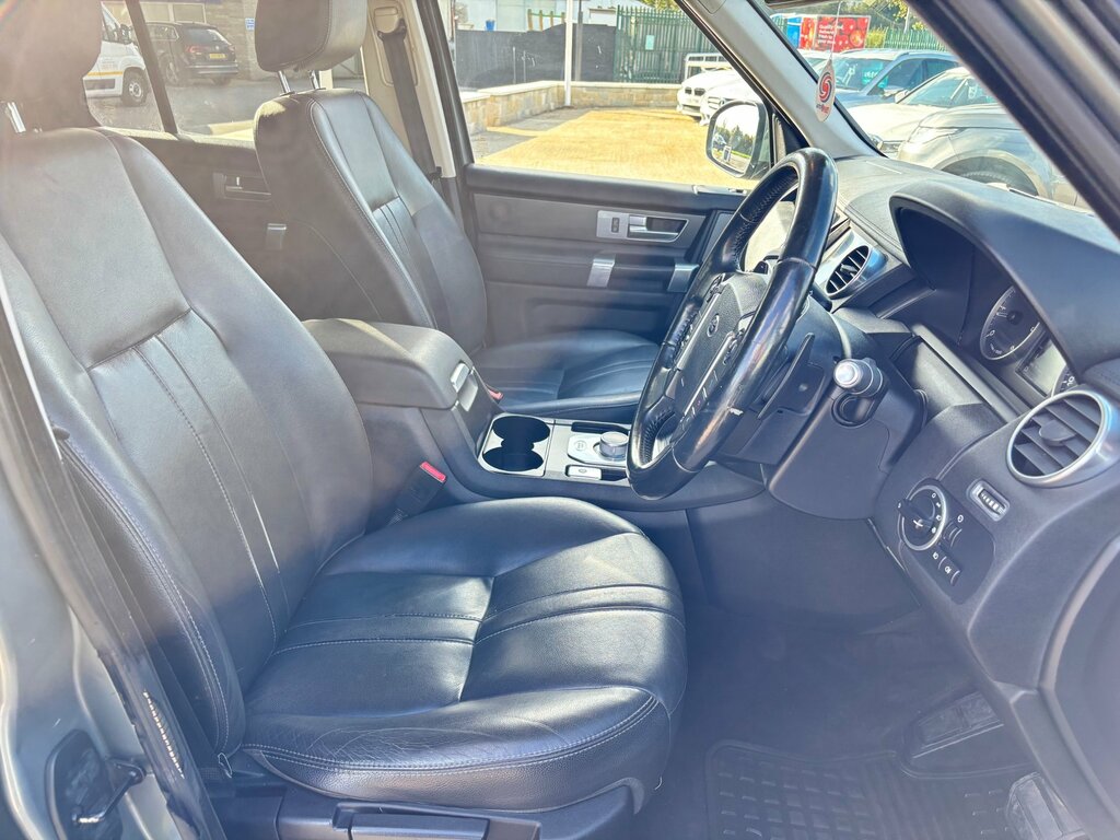 Land Rover Discovery 4 Sdv6 Hse White #14