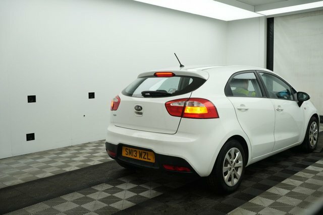 Kia RIO 2013 1.25 1 Hatchback Euro 5 84 White #4