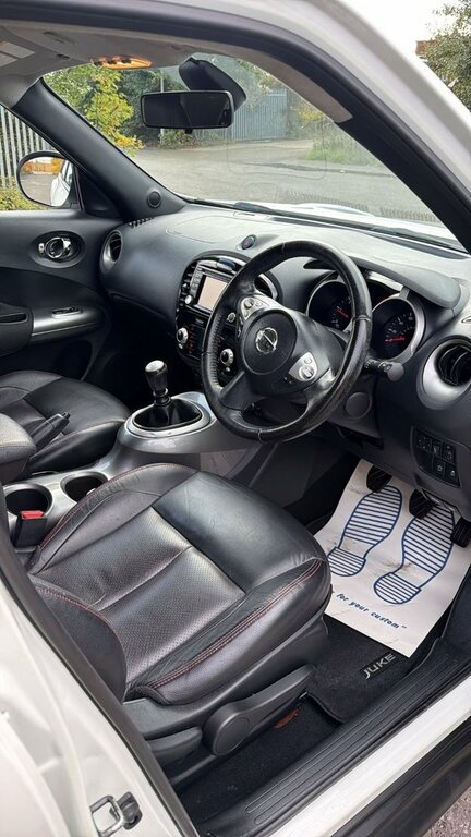 Nissan Juke Juke Hatchback Black #11