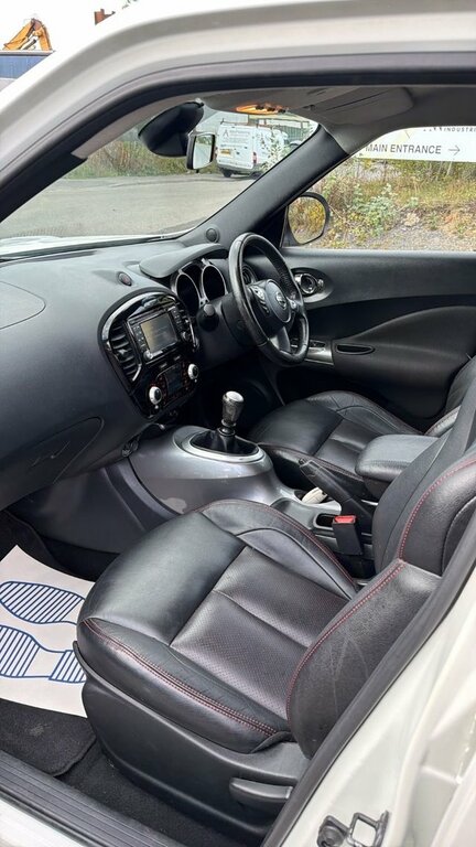 Nissan Juke Juke Hatchback Black #6