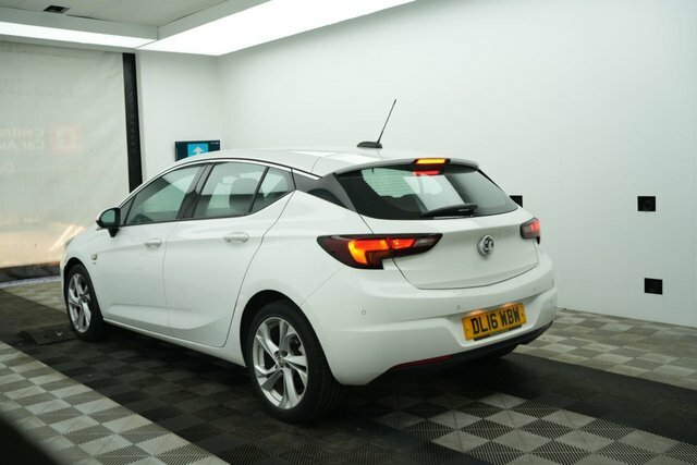 Vauxhall Astra 2016 1.6 Cdti Ecotec Blueinjection Sri Hatchback 5 White #4