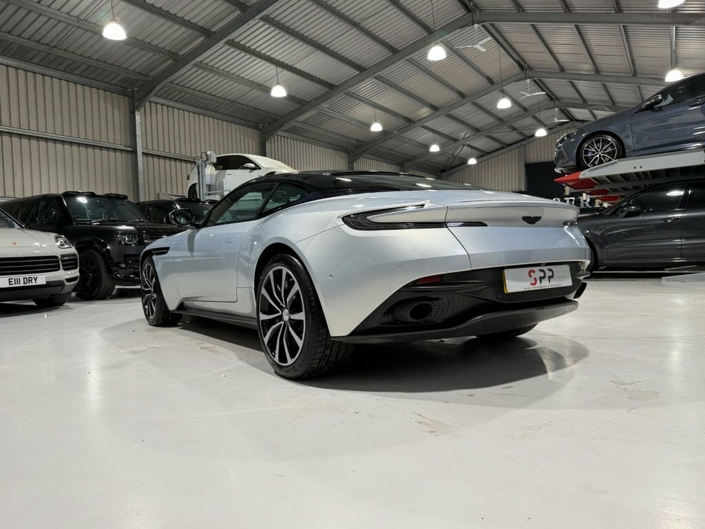 Aston Martin DB11 5.2 V12 Coupe Euro 6 Ss 608 Ps Silver #3
