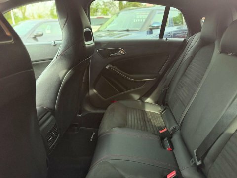 Mercedes-Benz CLA Class Cla 200 Sport D Silver #20