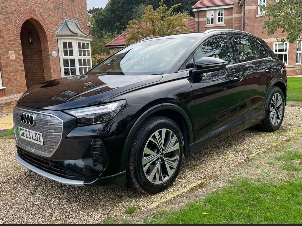 Audi Q4 E Tron Sport Black