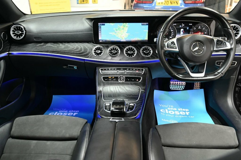 Mercedes-Benz E Class 2L Amg Line Black #2