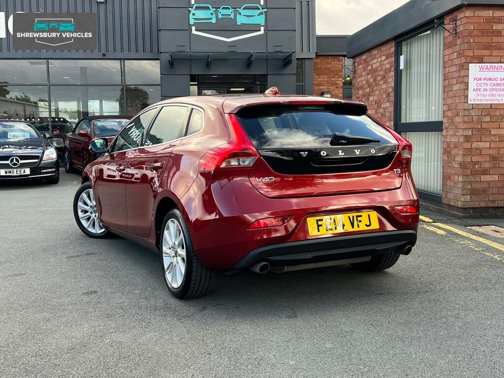 Volvo V40 Se Lux Nav Red #5