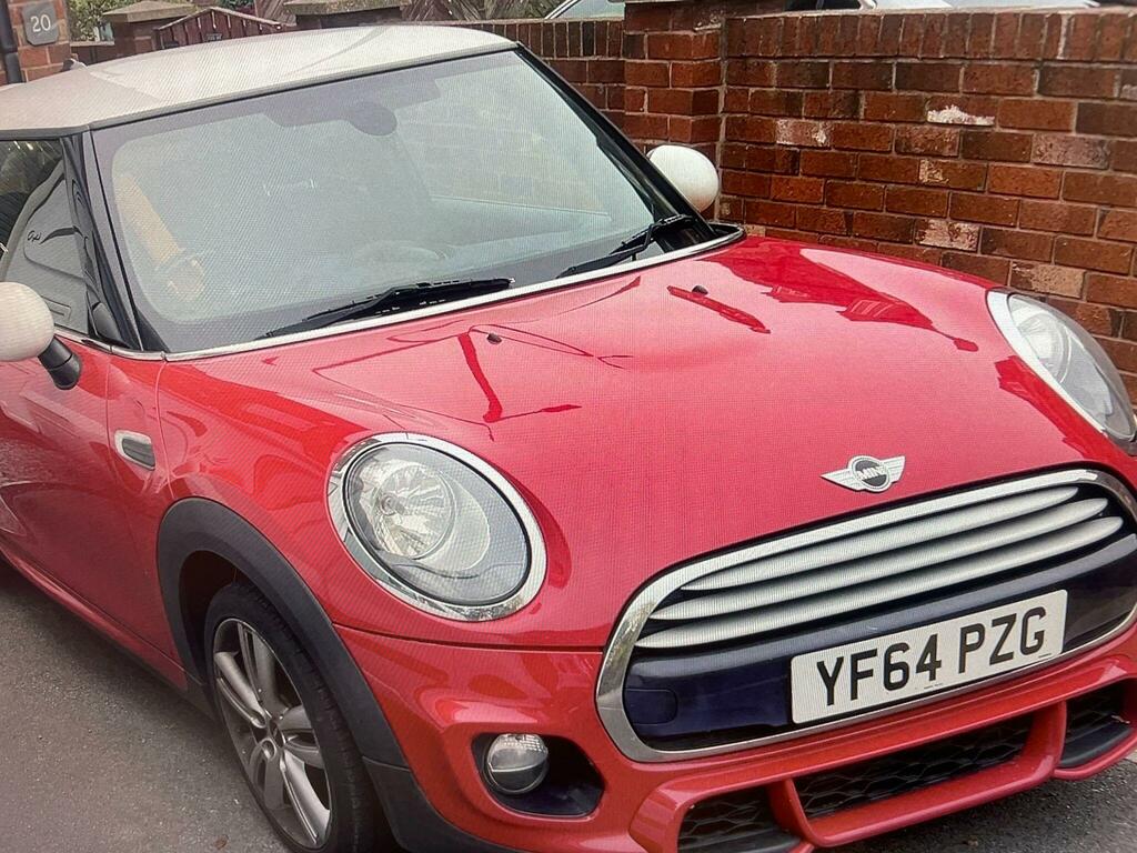 Mini Hatch Cooper D Red