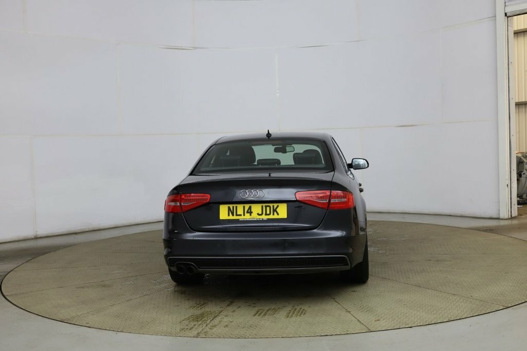 Audi A4 2L Black Edition Black #5