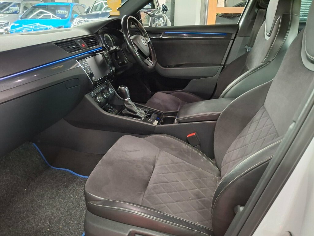 Skoda Superb Hatchback #3