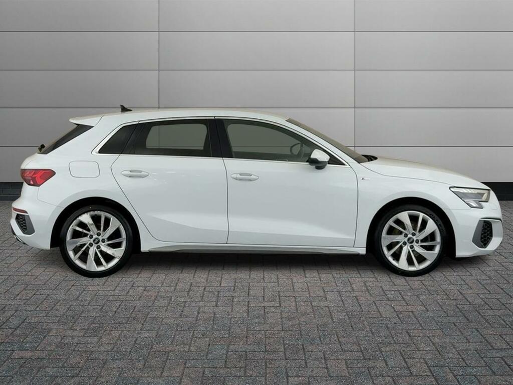 Audi A3 1.5 Tfsi 35 S Line Sportback Euro 6 Ss White #3