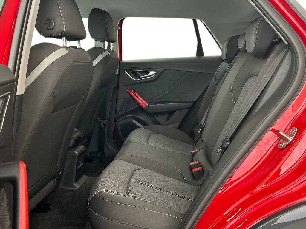 Audi Q2 Sport 35 Tfsi 150 Ps 6-Speed Red #4