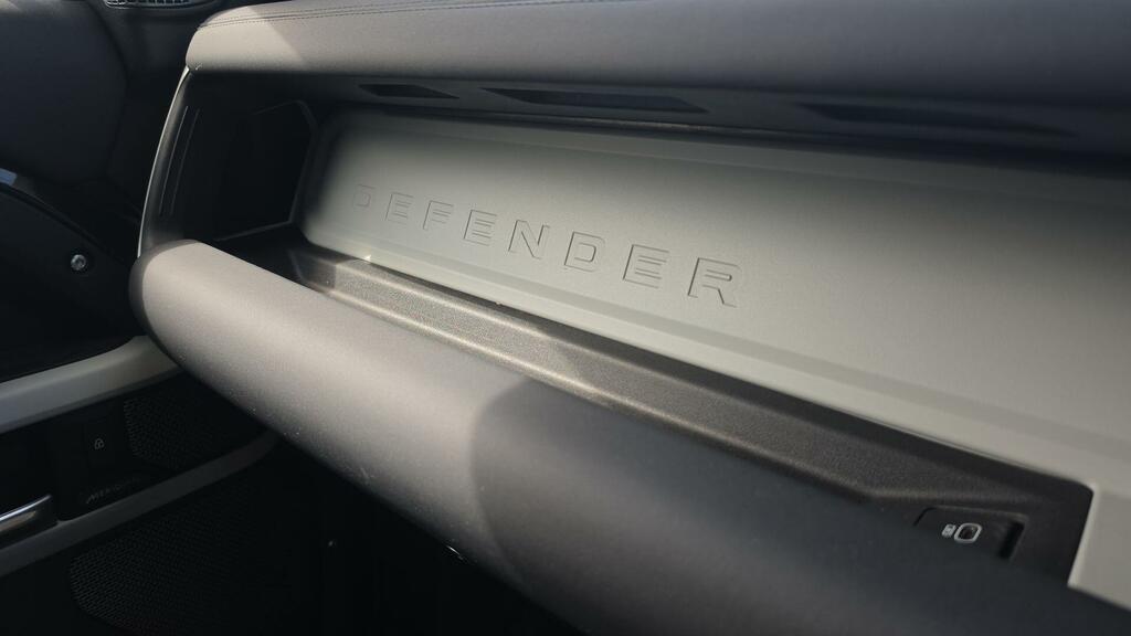 Land Rover Defender 110 3.0 D300 X-dynamic Hse 110 Grey #35