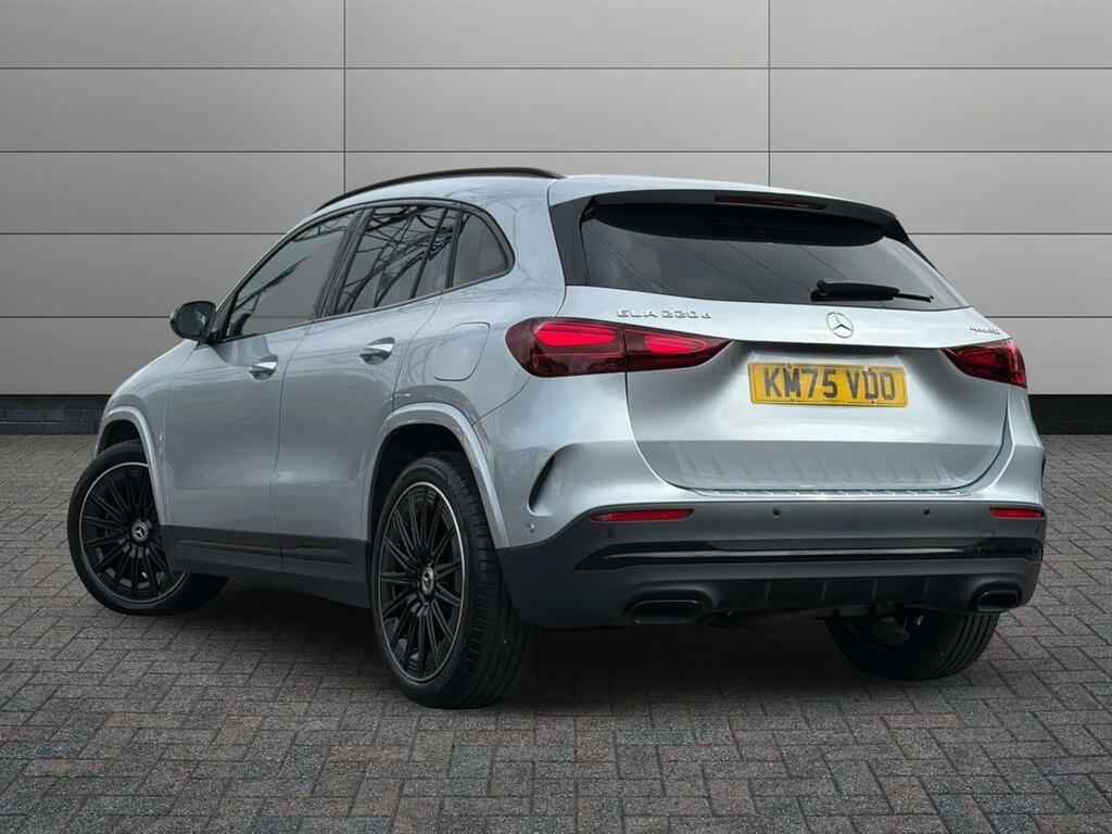 Mercedes-Benz GLA Class Gla 220 D 4Matic Amg Line Premium Plus Silver #2