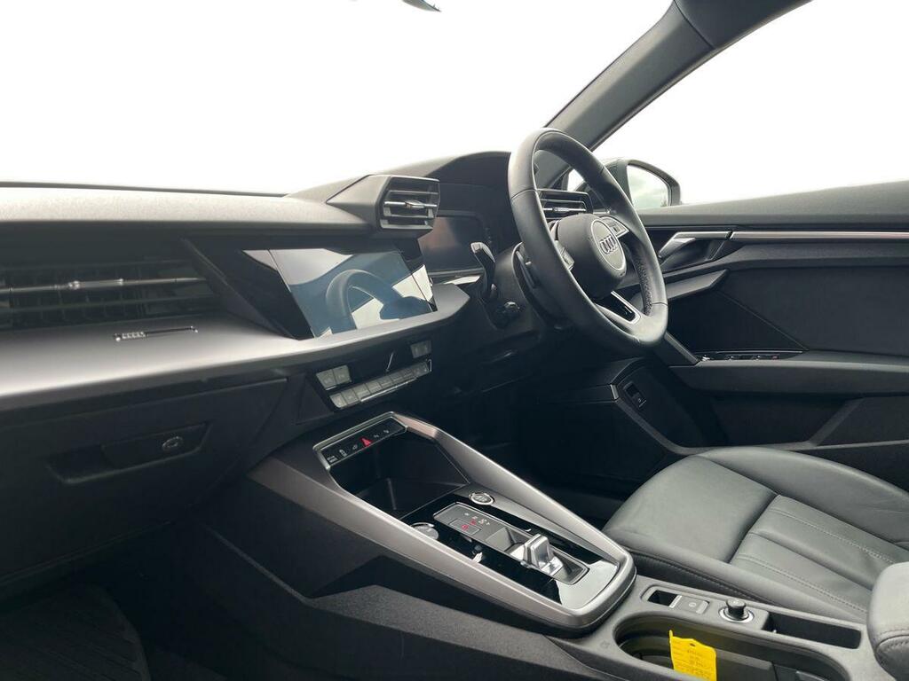 Audi A3 1.4 Tfsie 40 Sport Sportback Plug-in Hy Black #3