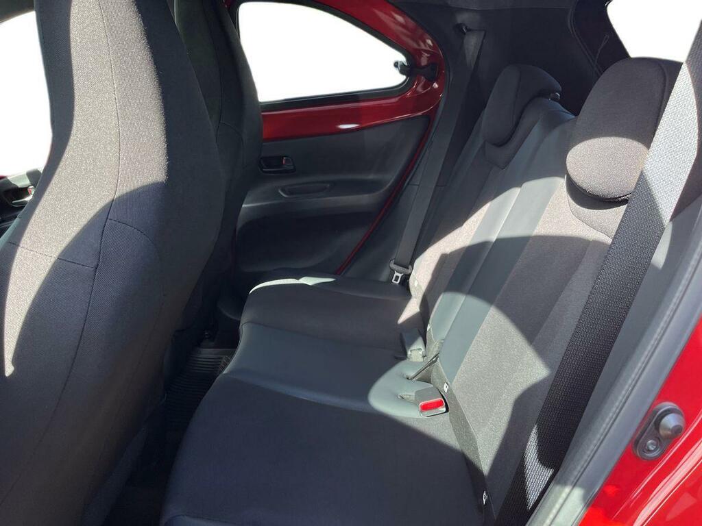 Toyota Aygo X 1.0 Vvt-i Exclusive X-shift Euro 6 Ss Red #4