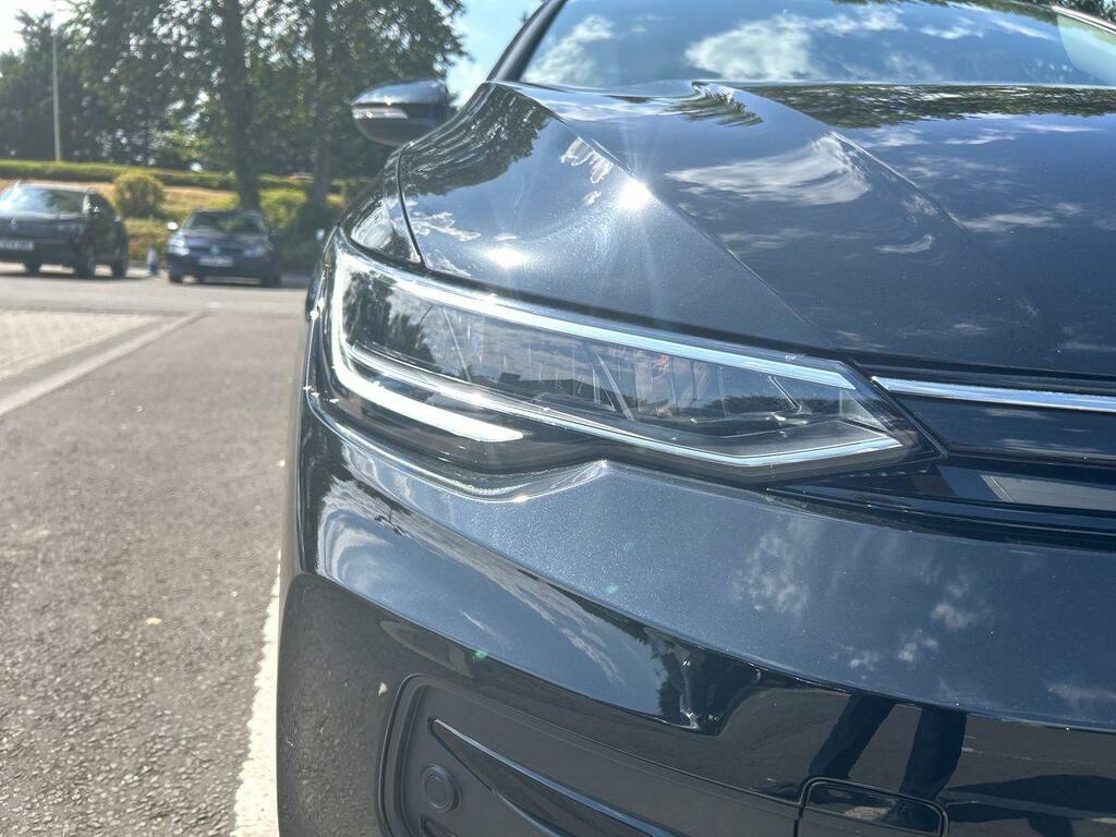 Volkswagen e-Golf 1.5 Tsi Ehybrid 19.7Kwh Match Hatchback Black #17