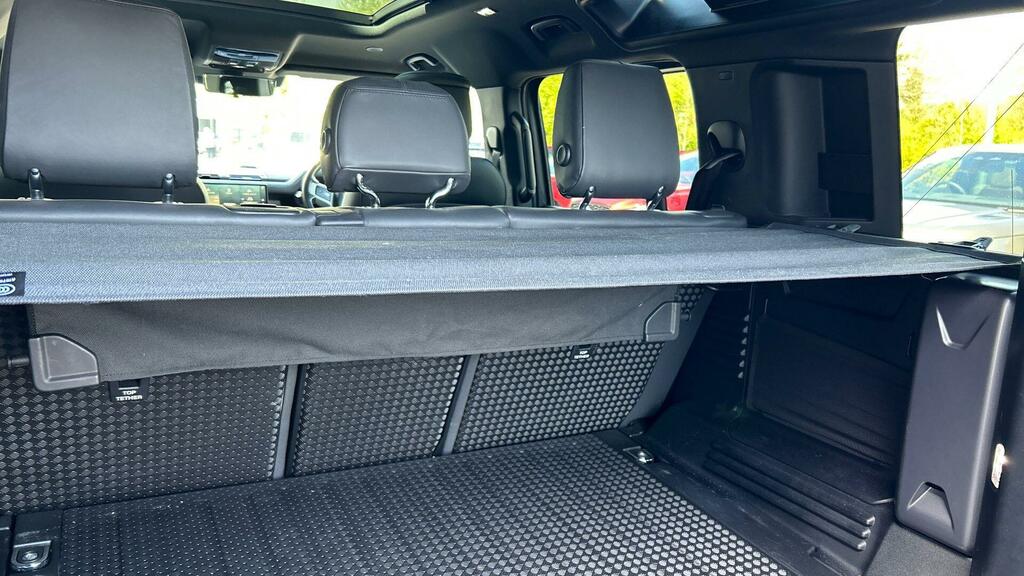 Land Rover Defender 110 Se Black #27