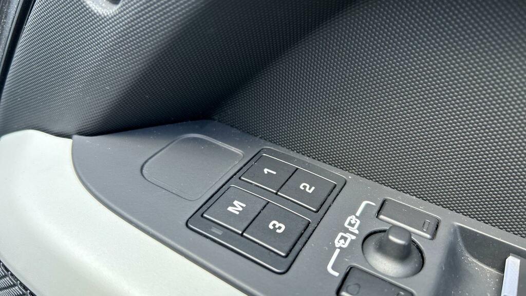 Land Rover Defender 110 Se Black #23