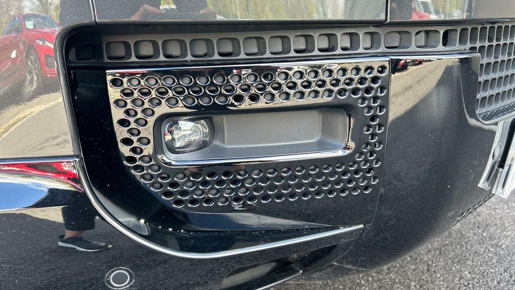 Land Rover Defender 110 Se Black #31
