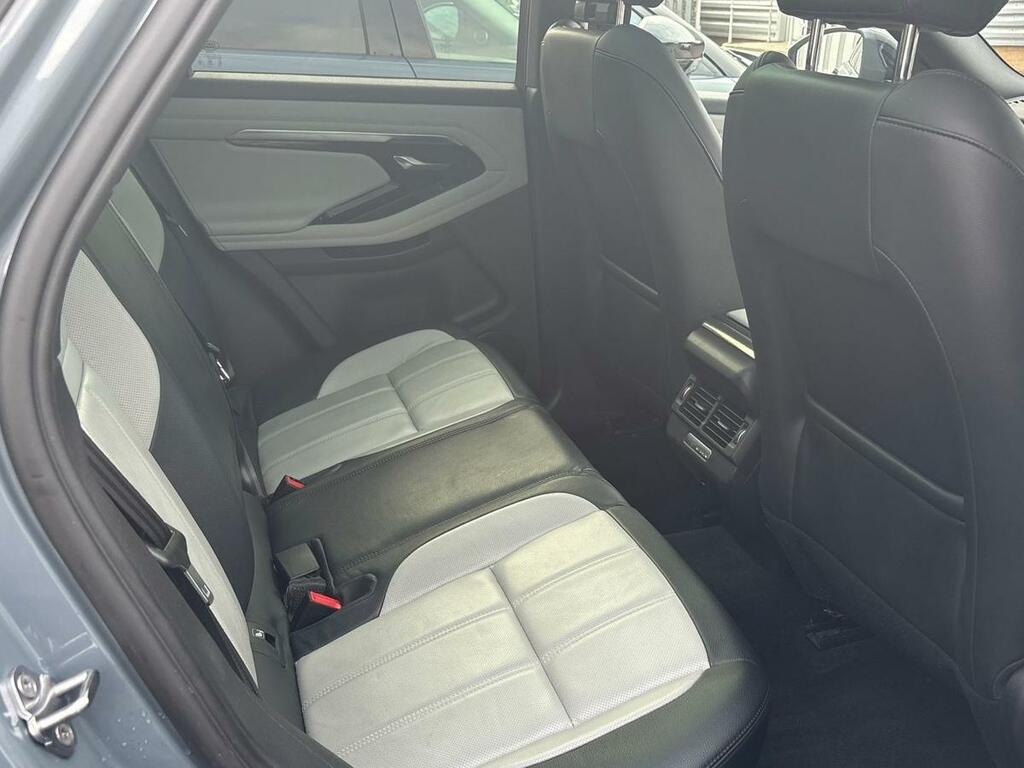 Land Rover Range Rover Evoque 1.5 P300e Se Red #30