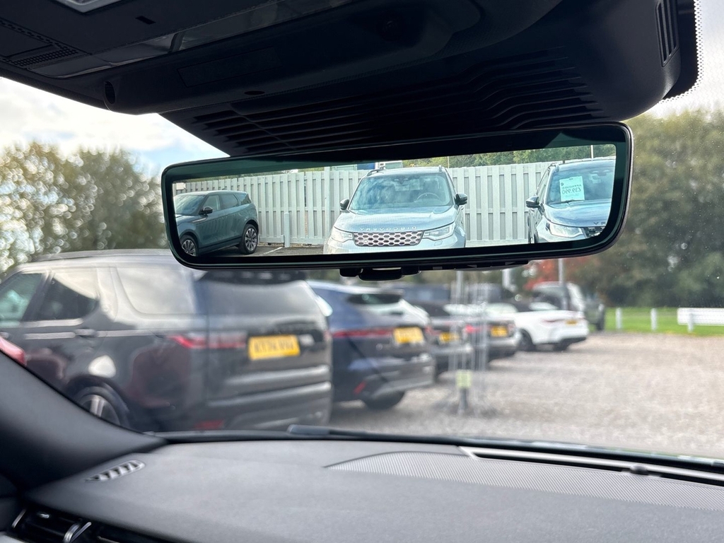 Land Rover Range Rover Evoque 1.5 P300e Se Red #36