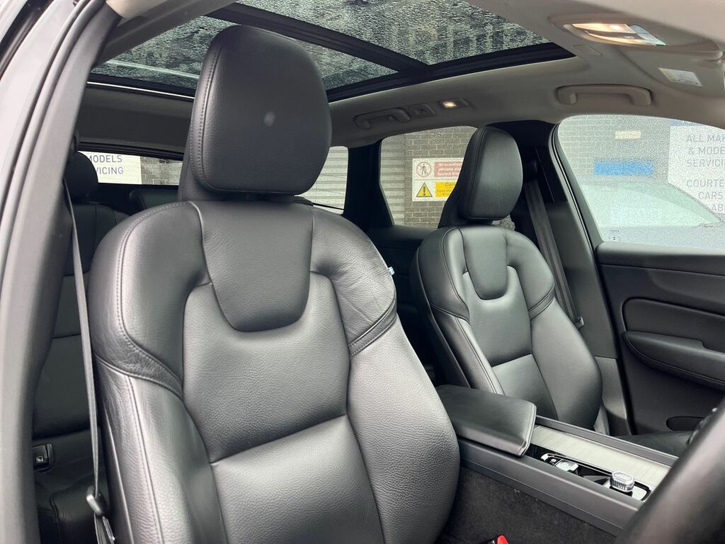 Volvo XC60 Plus Grey #23