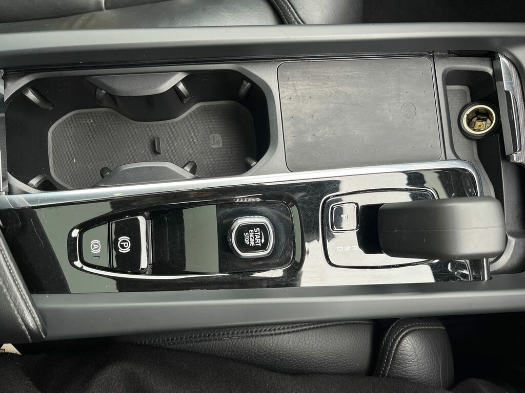 Volvo XC60 Plus Grey #31