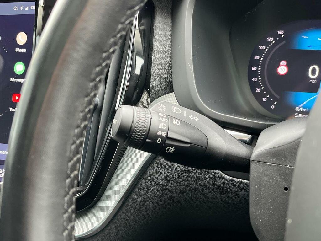 Volvo XC60 Plus Grey #35