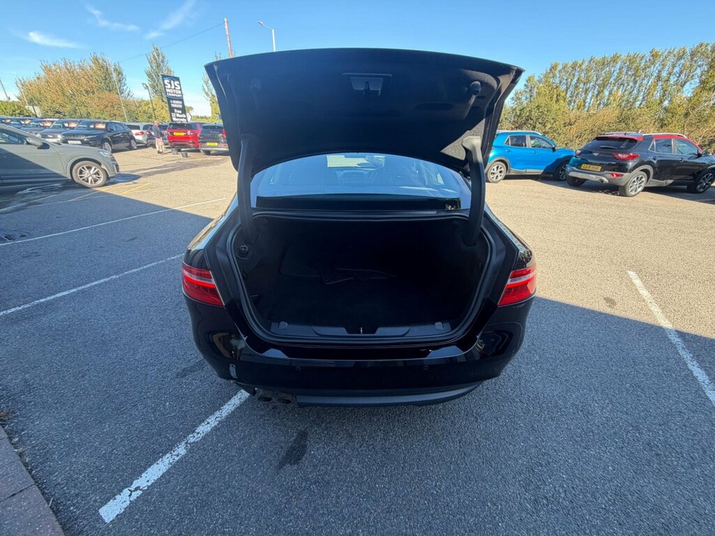 Jaguar XE 2.0D R-sport Euro 6 Ss Black #6