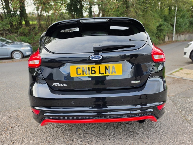 Ford Focus Zetec S Black Edition Black #5
