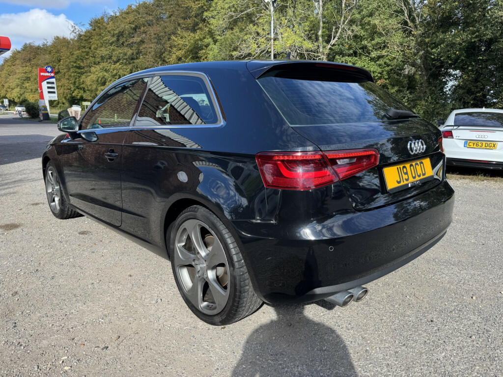 Audi A3 2.0 Tdi Black Edition Sportback White #14