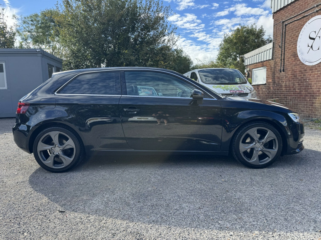 Audi A3 2.0 Tdi Black Edition Sportback White #13