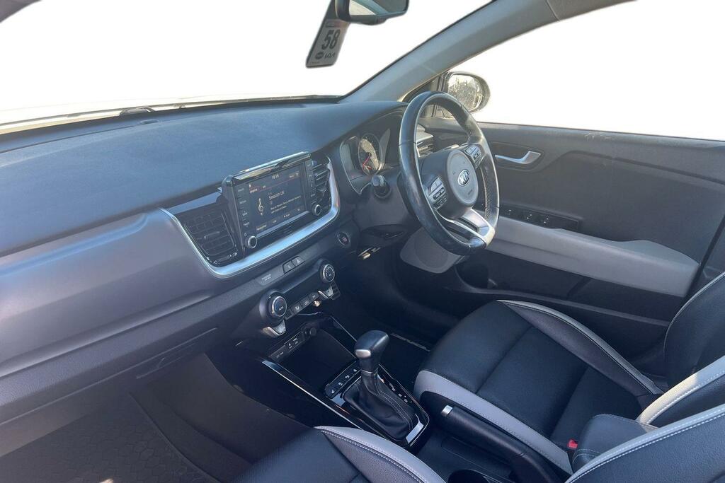 Kia Stonic 1.0 T-gdi 4 Dct Euro 6 Ss White #2