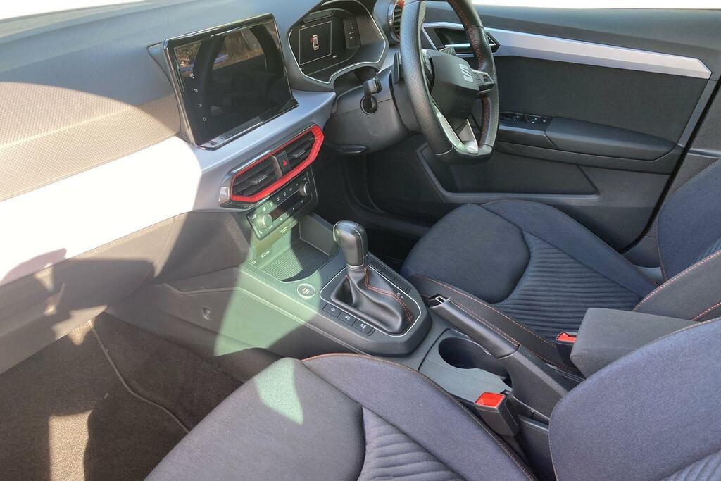 Seat Ibiza 1.0 Tsi 115 Fr Black Edition Dsg Red #2